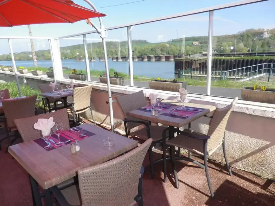 Hôtel Restaurant des 4 Ecluses 7