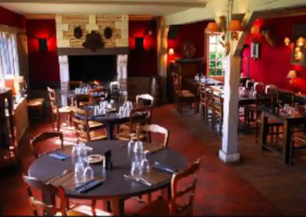 Auberge Des Deux Tonneaux 5
