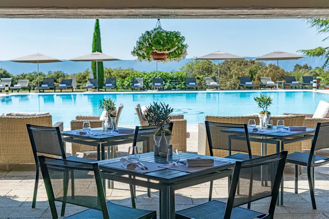 Hôtel Les Bories et Spa 10