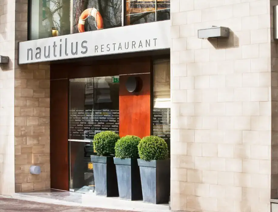 Nautilus Brest 4
