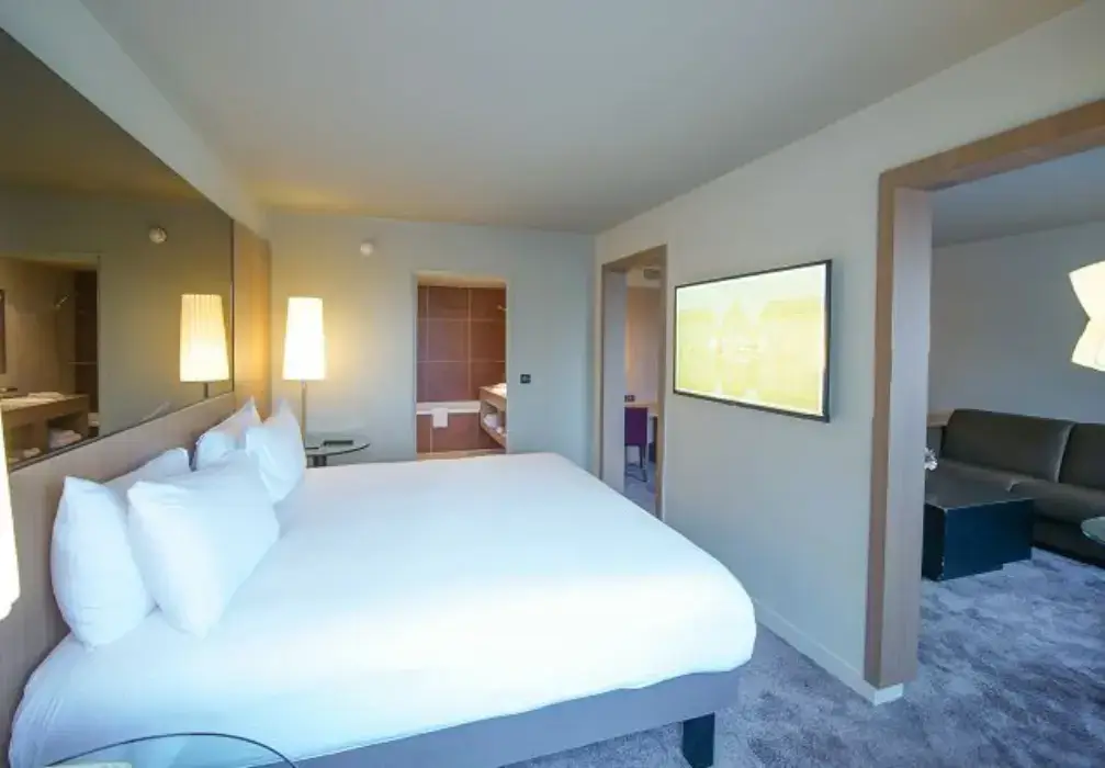 Pullman Bordeaux Lac 5