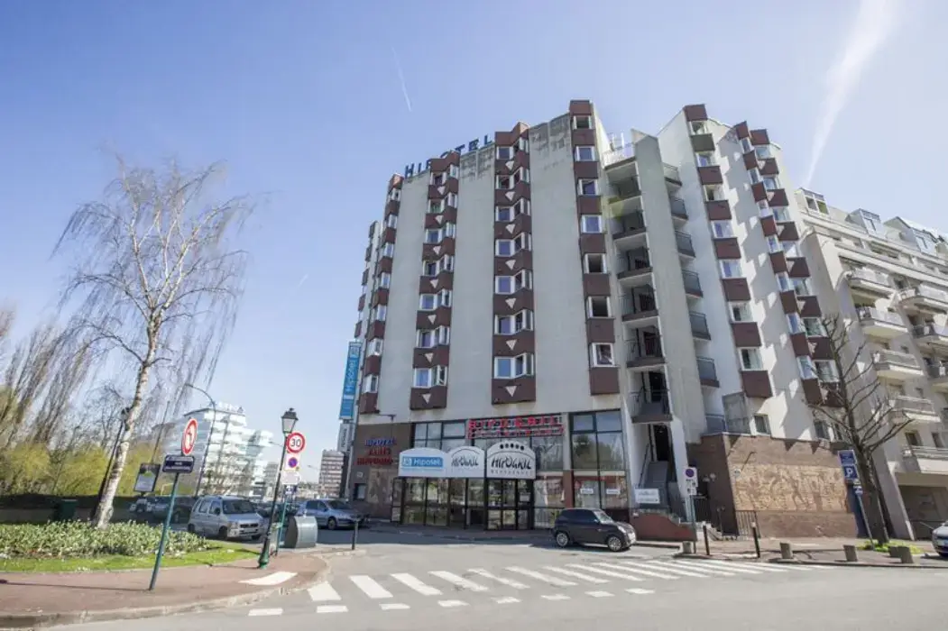 Hipotel Paris Hippodrome Parc Floral