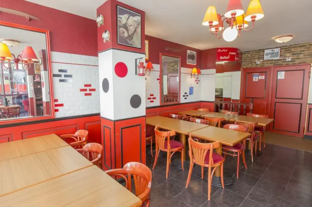 Hipotel Paris Hippodrome Parc Floral 3
