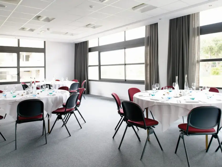 Newhotel Of Marseille 3