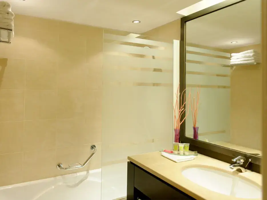 Newhotel Of Marseille 15