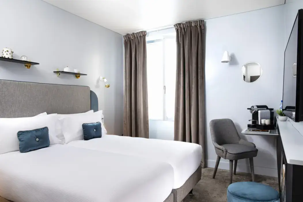 Hôtel Eiffel St Charles 4