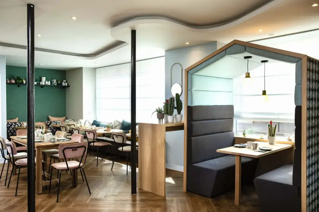 Hôtel Eiffel St Charles 7