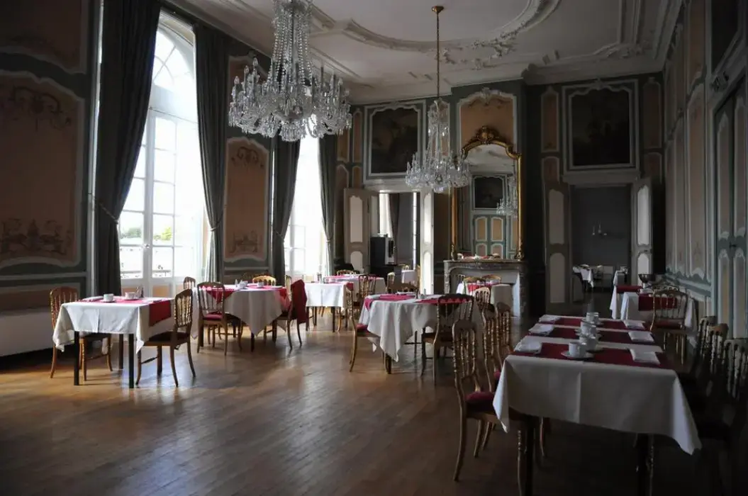 Grand hôtel de la Reine 6
