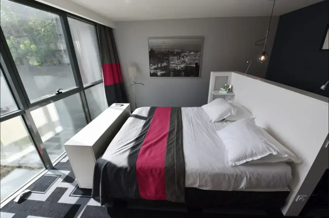 Holiday Inn Dijon 3