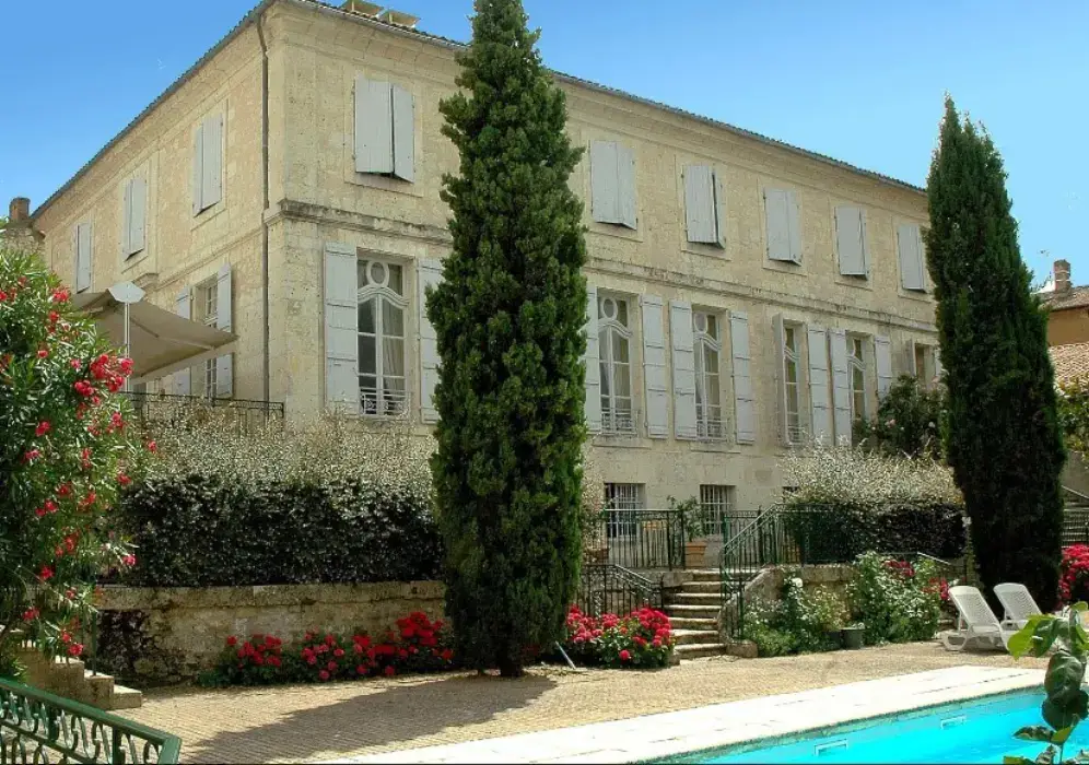 Hôtel de Bastard 11