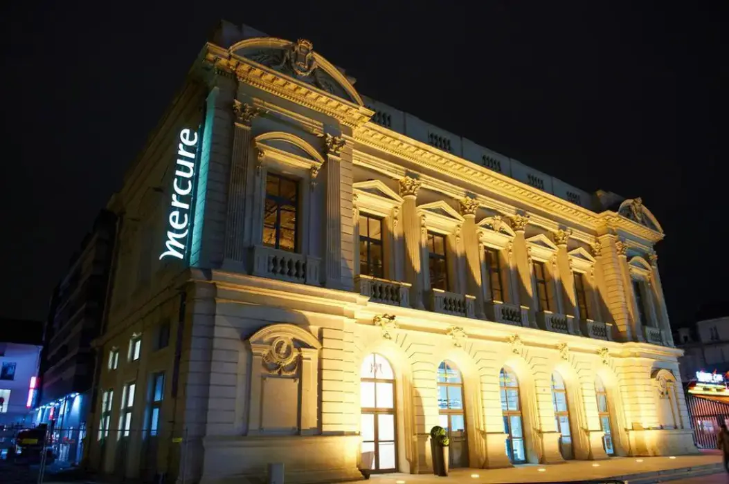 Mercure Cholet Centre 5