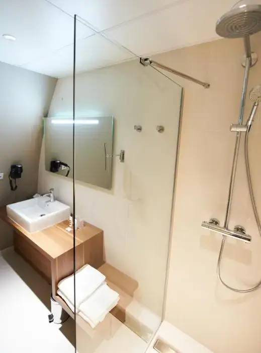 Mercure Cholet Centre 7