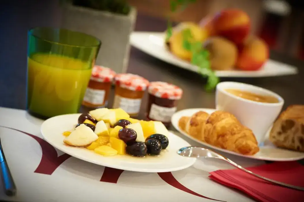 Mercure Cholet Centre 8