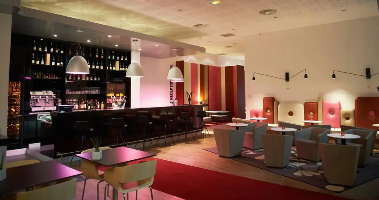 Mercure Cholet Centre 11
