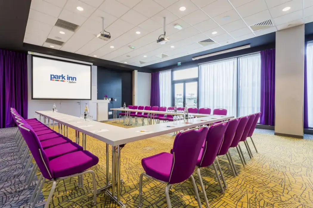 Park Inn by Radisson Lille Grand Stade 2