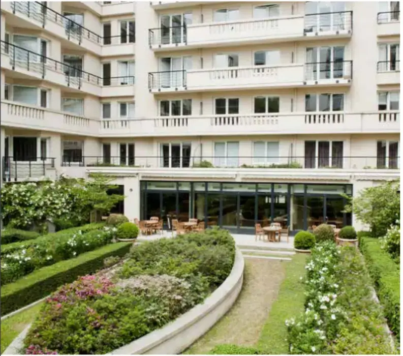 Aparthotel Adagio Porte de Versailles 9