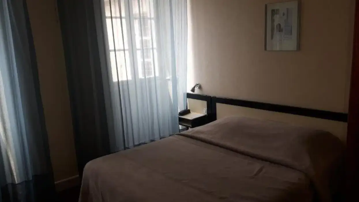 Hôtel des Trois Marchands 6