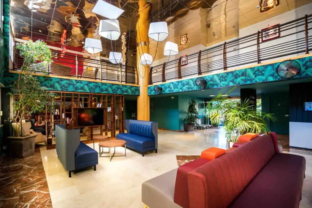 Best Western Plus Hôtel La Marina 5