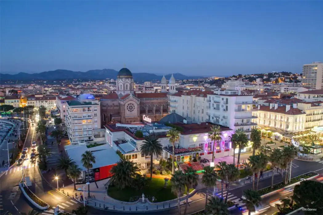 Best Western Plus Hôtel La Marina 6