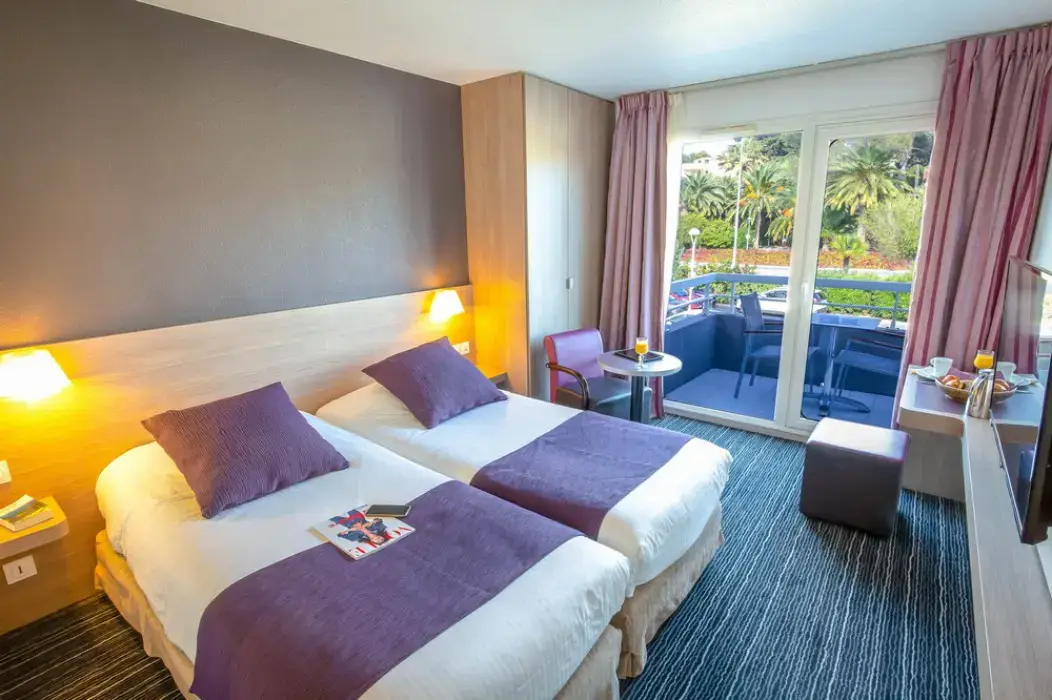 Best Western Plus Hôtel La Marina 14