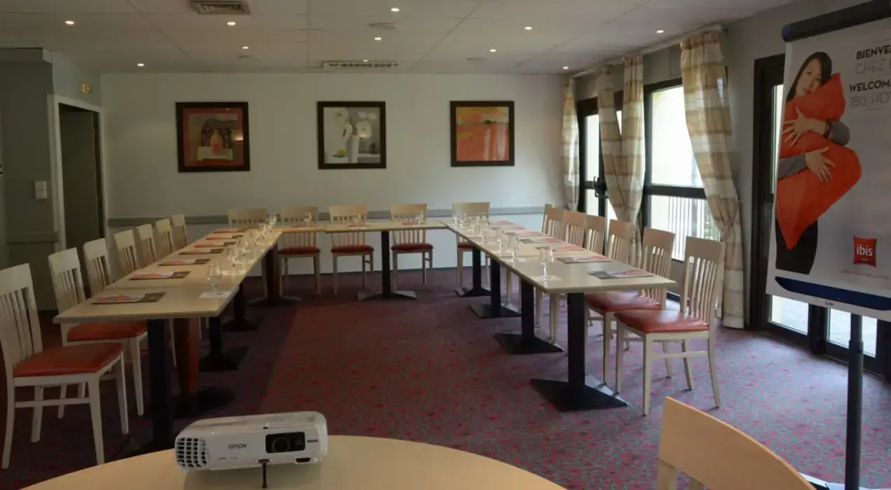 Ibis  Hôtel Nevers 12