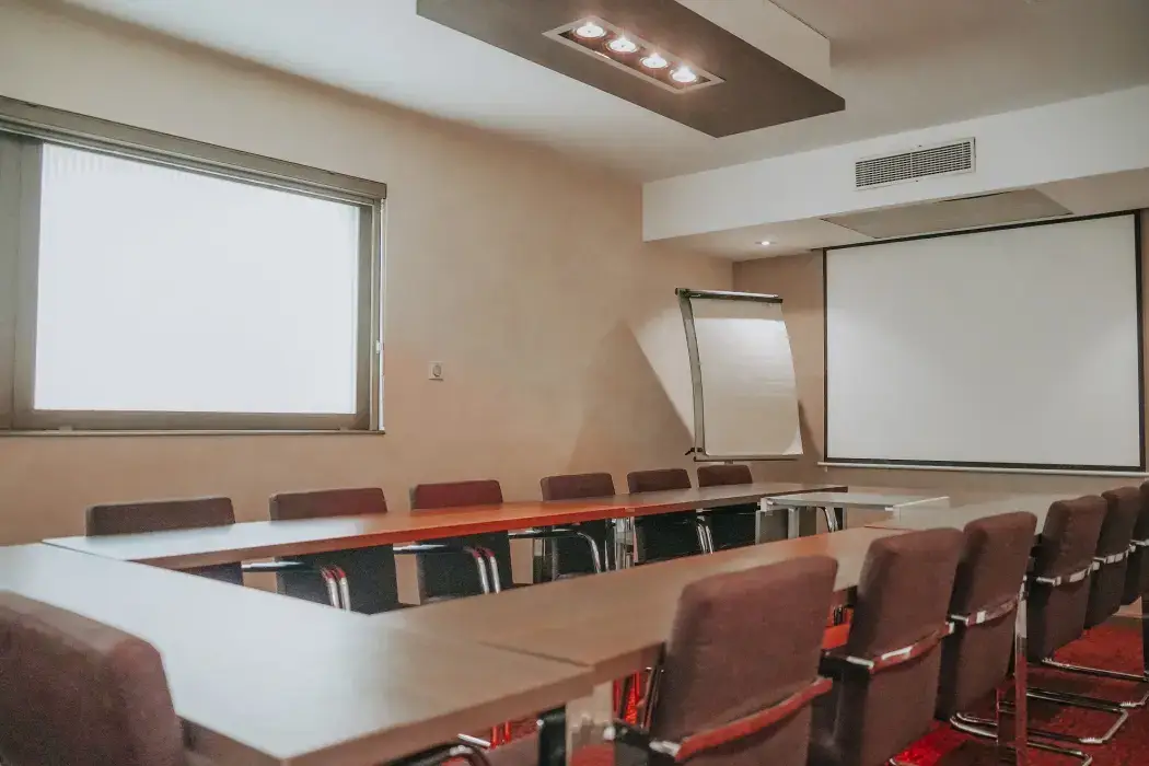 AC Hotel Ambassadeur Antibes - Juan-les-Pins 8