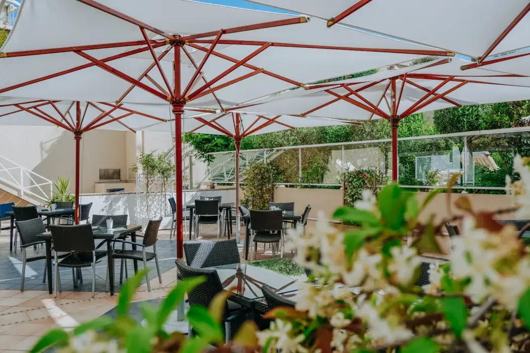 AC Hotel Ambassadeur Antibes - Juan-les-Pins 12
