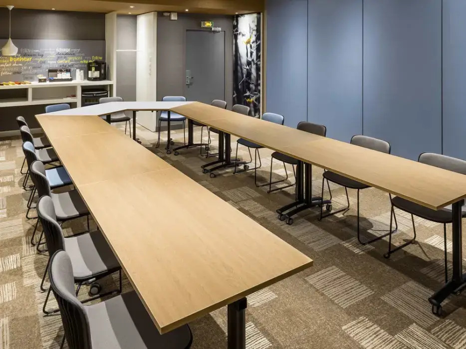Ibis Lille Centre Gares 8
