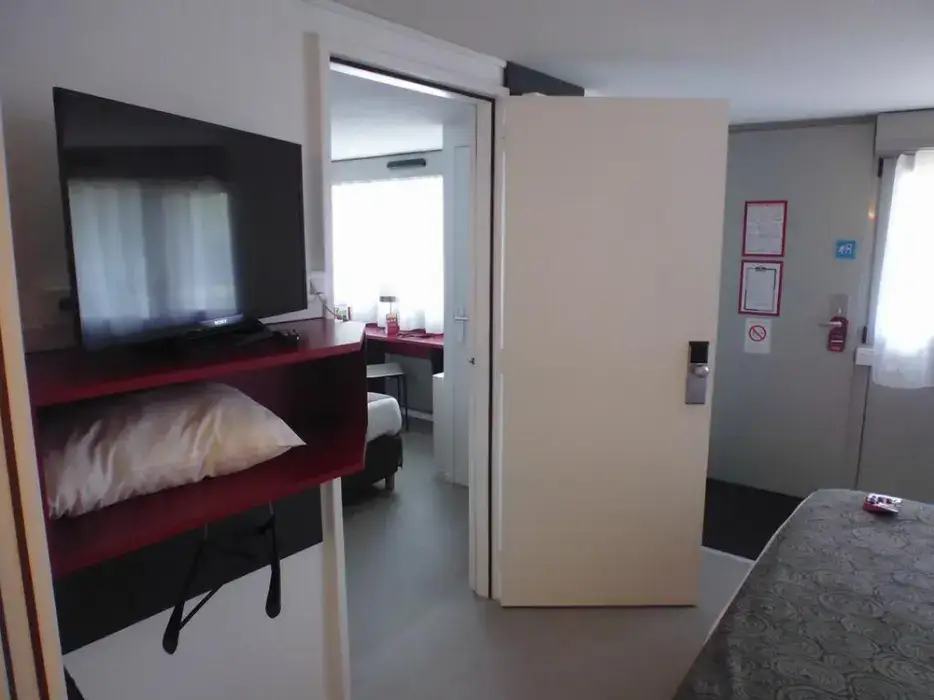 Best Hôtel Mayenne 7