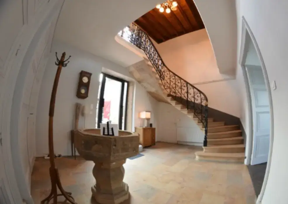 Château Pruzilly 9