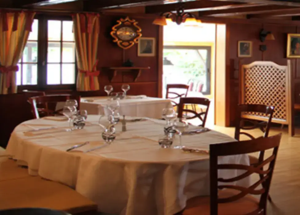 Hôtel au Boeuf 10