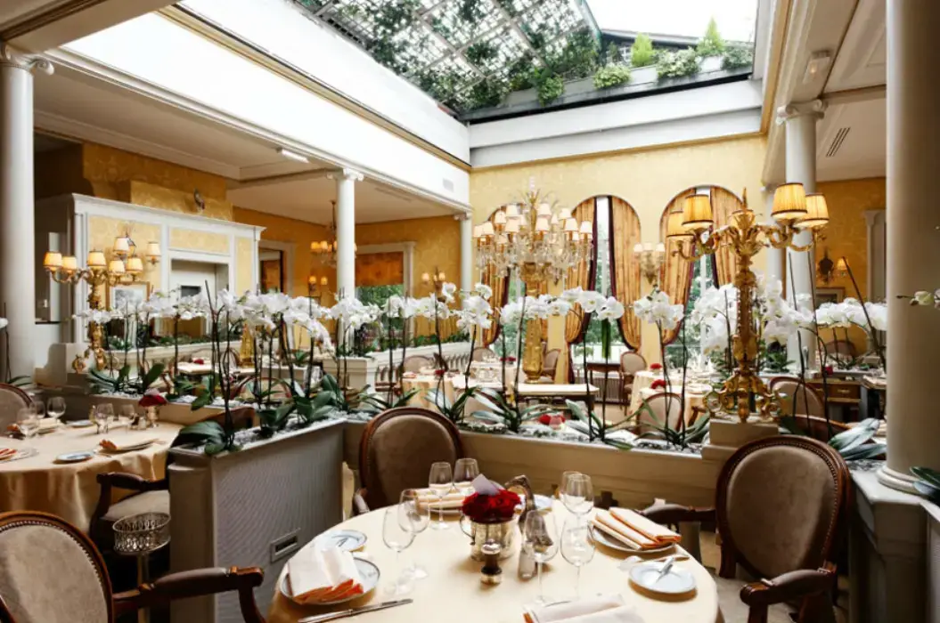 Restaurant Lasserre 2
