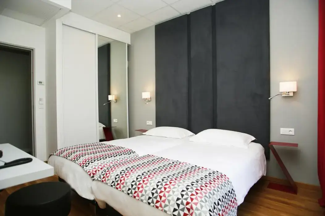 Hôtel Méditerranée 9