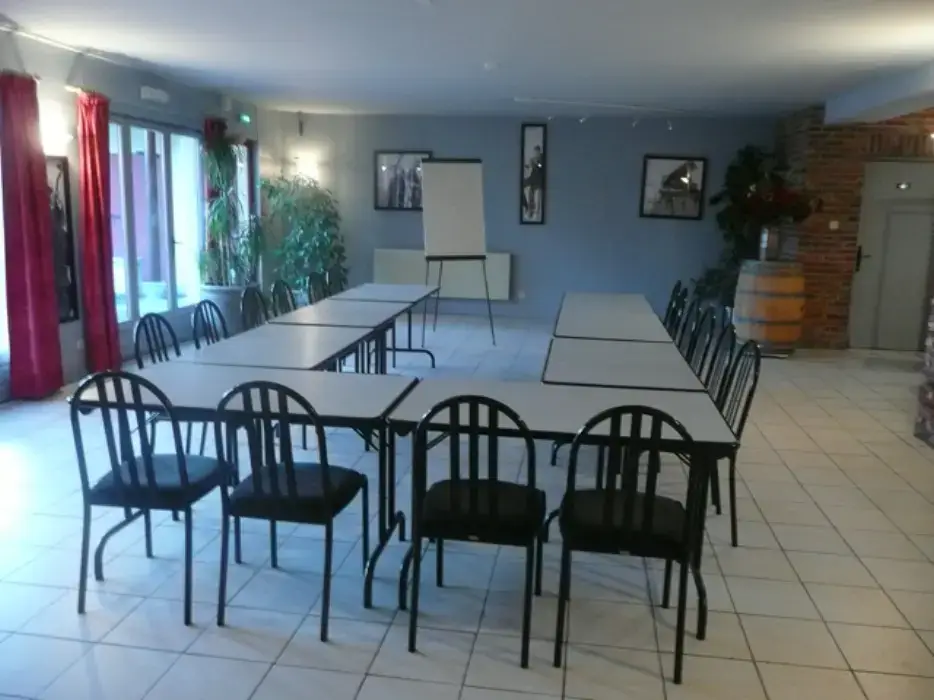 Hôtel les Paturelles 2