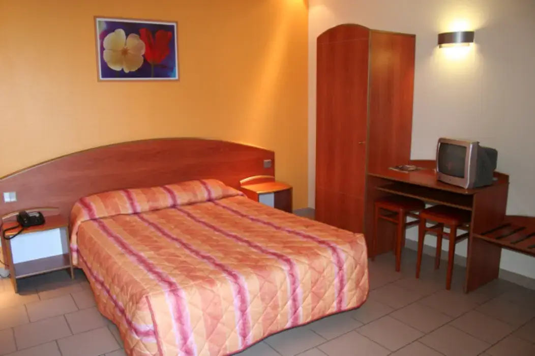 Hôtel les Paturelles 7