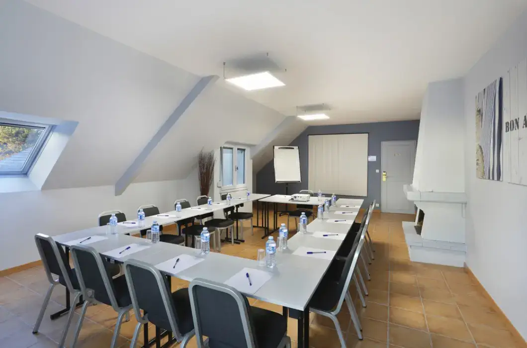 Hôtel Au Chêne Vert 10