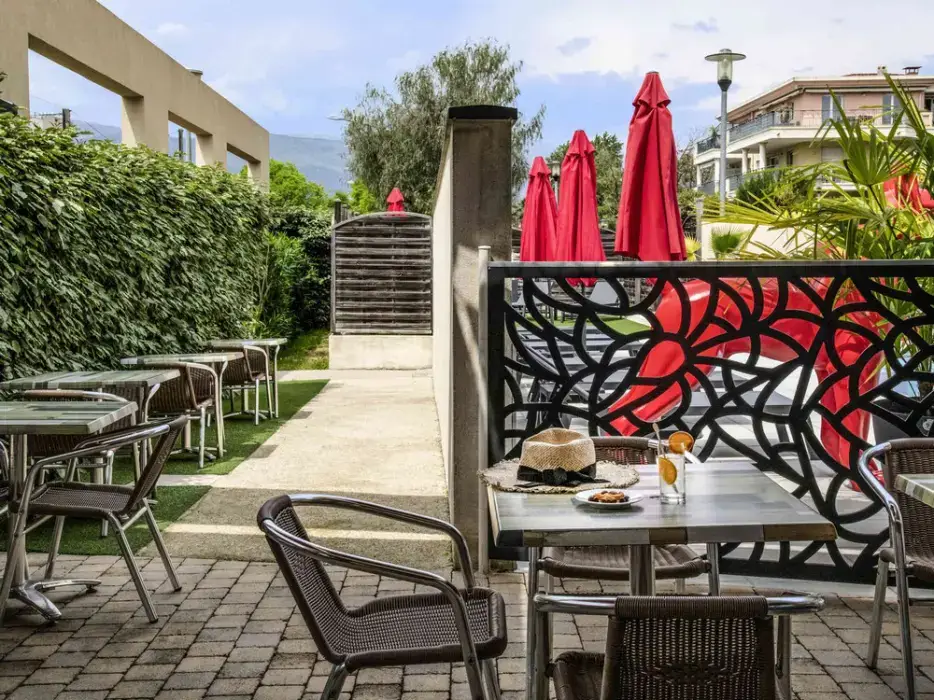 Ibis Cannes Mouans-Sartoux 7