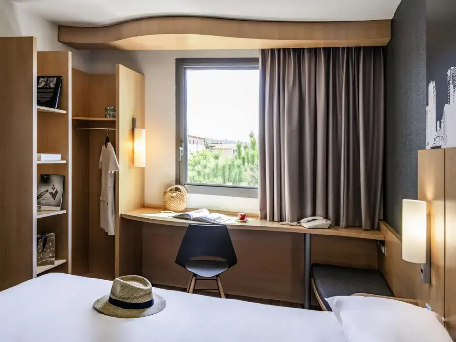 Ibis Cannes Mouans-Sartoux 9