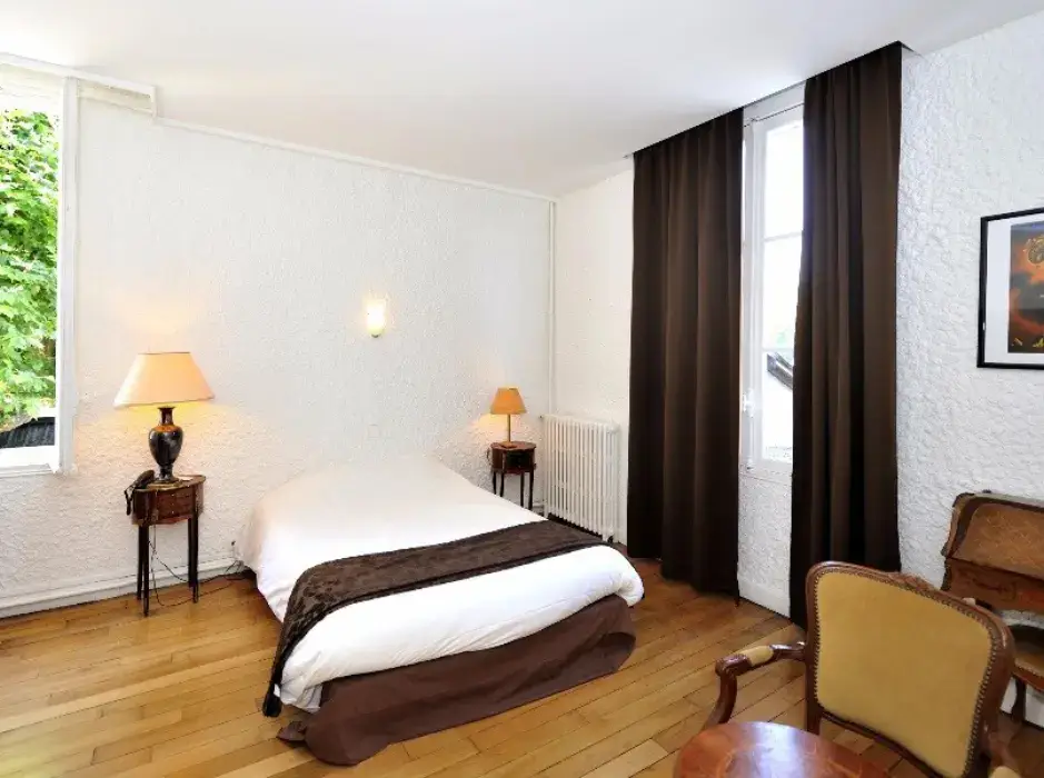Le Pavillon Bleu Olivet 6