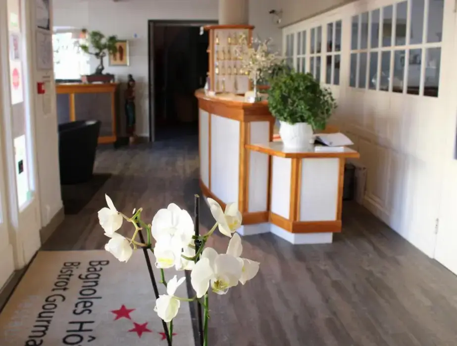 Bagnoles Hôtel 6