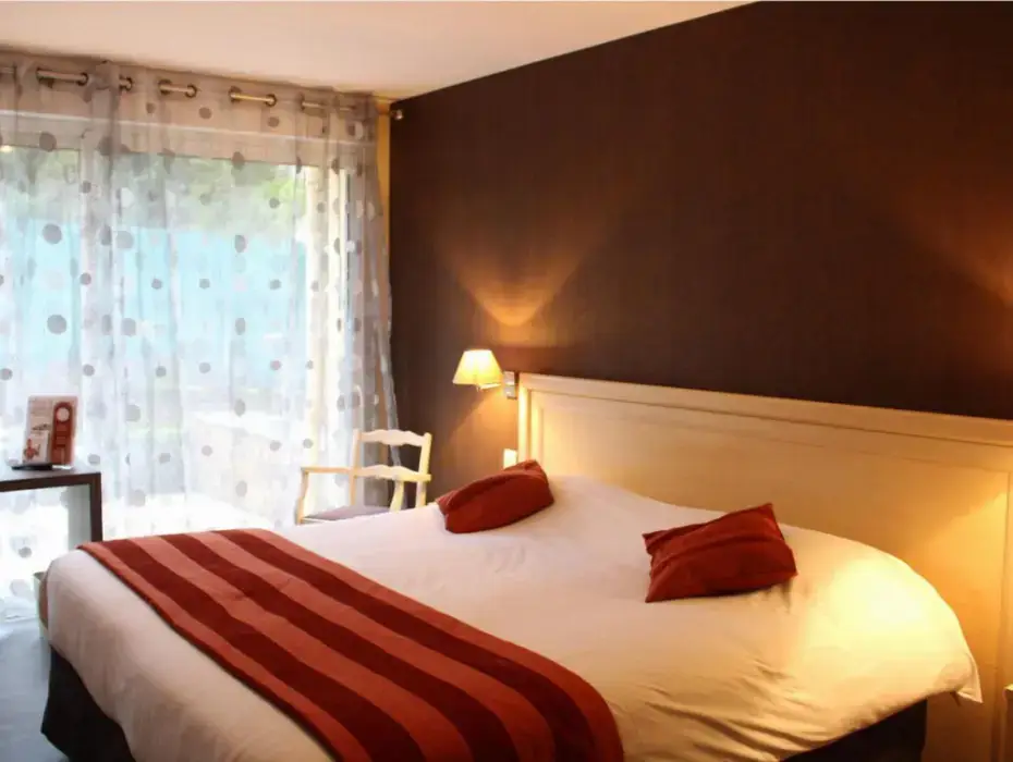 Bagnoles Hôtel 12