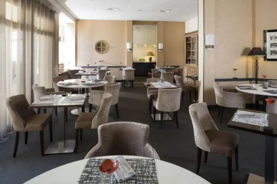Best Western Plus Elixir Grasse 9