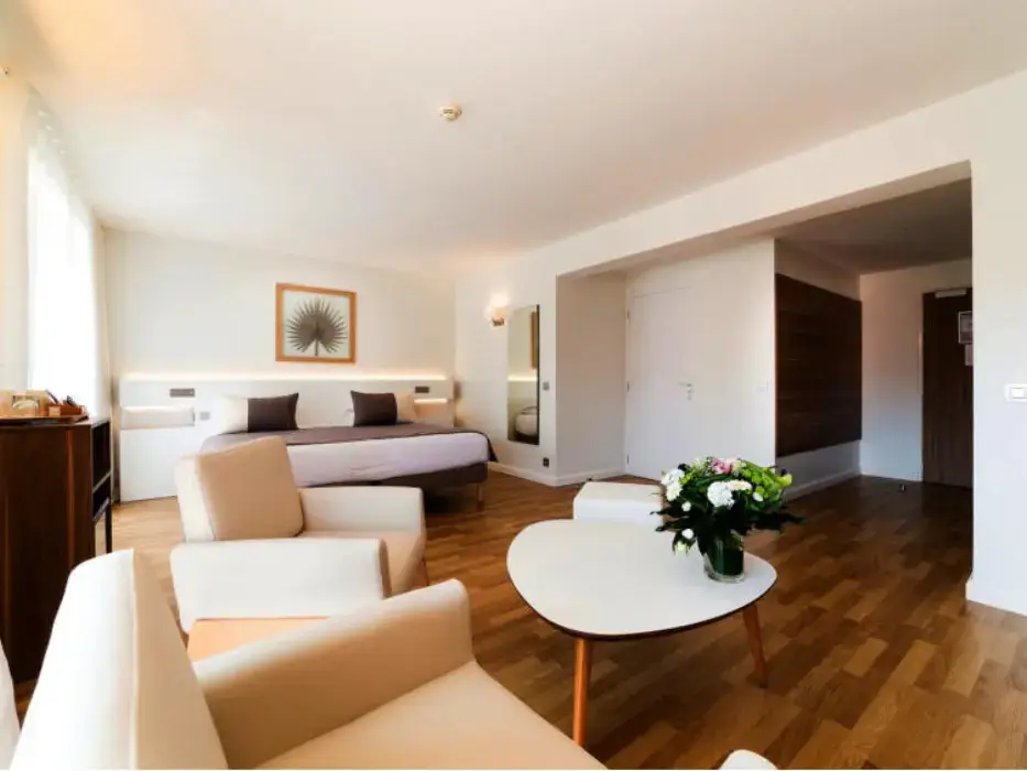 Hôtel Helios 10