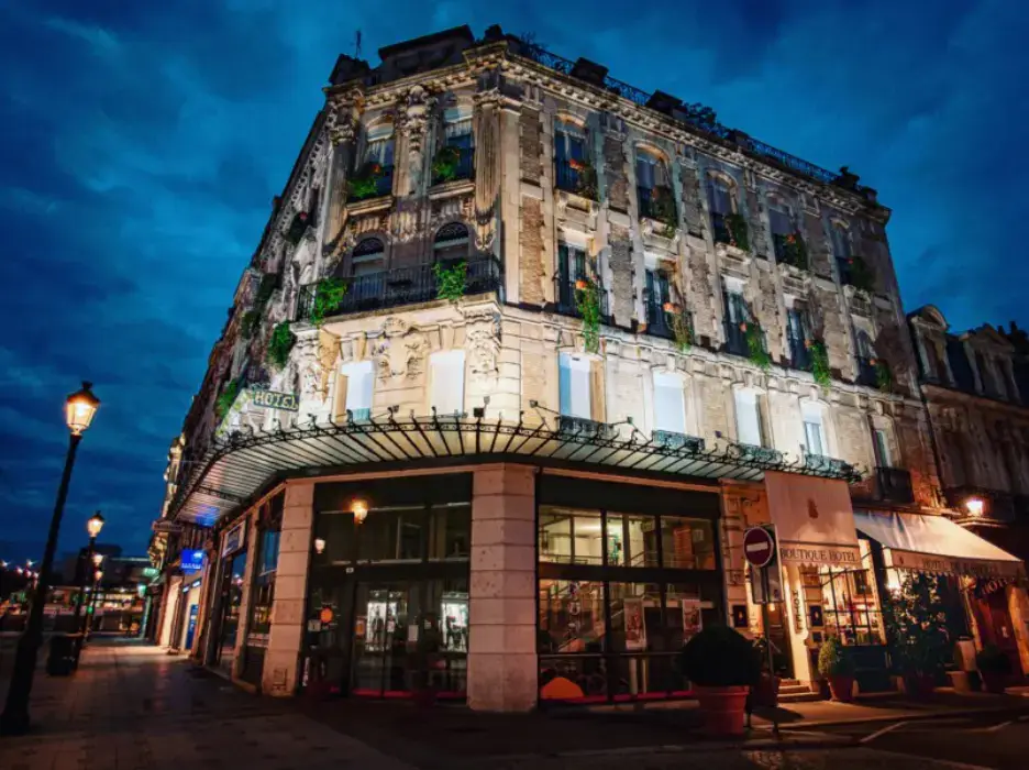 Hôtel de l'Abeille 2