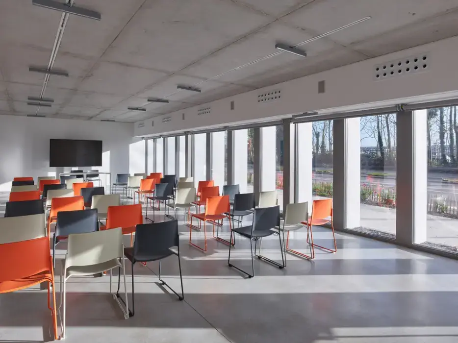 Level Innovative Workplace 3