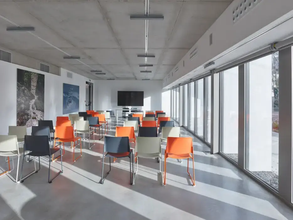Level Innovative Workplace 4