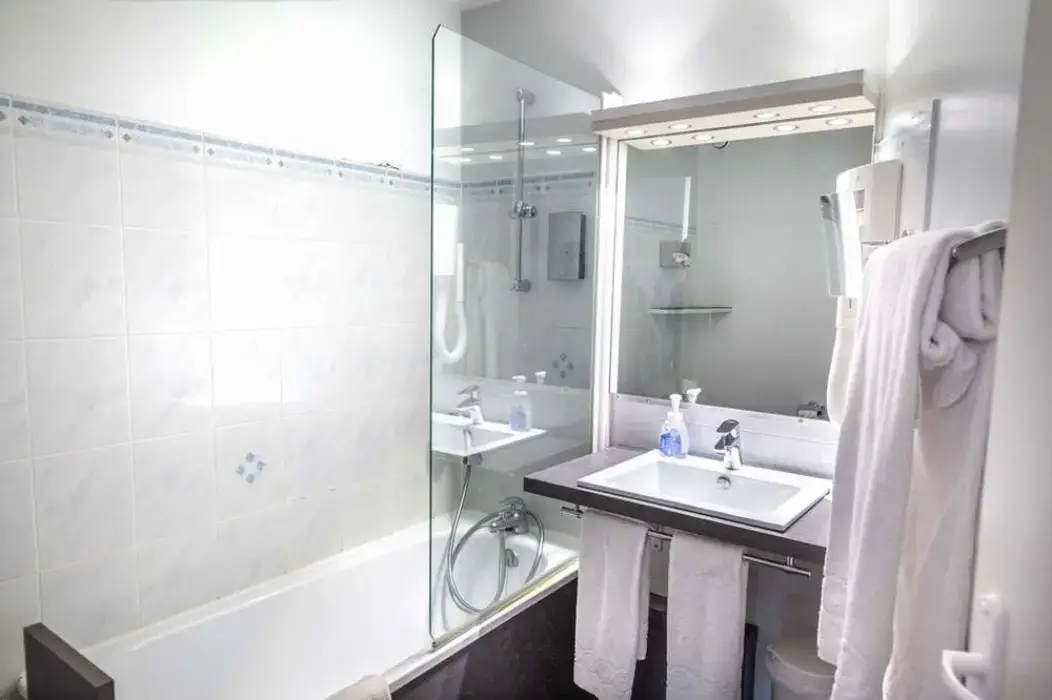 Best Western Le Moulin de Ducey 7