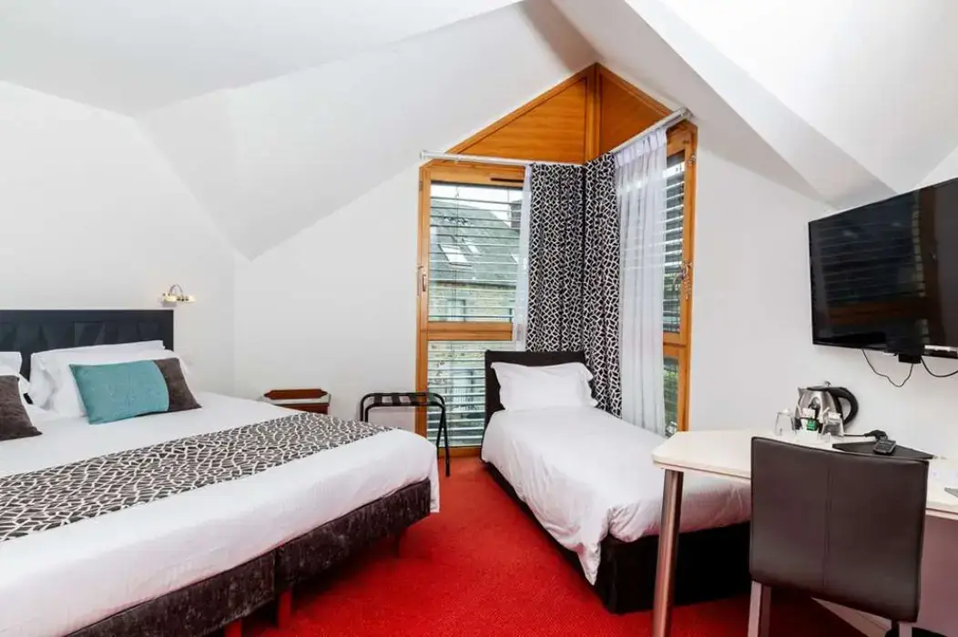 Best Western Le Moulin de Ducey 9