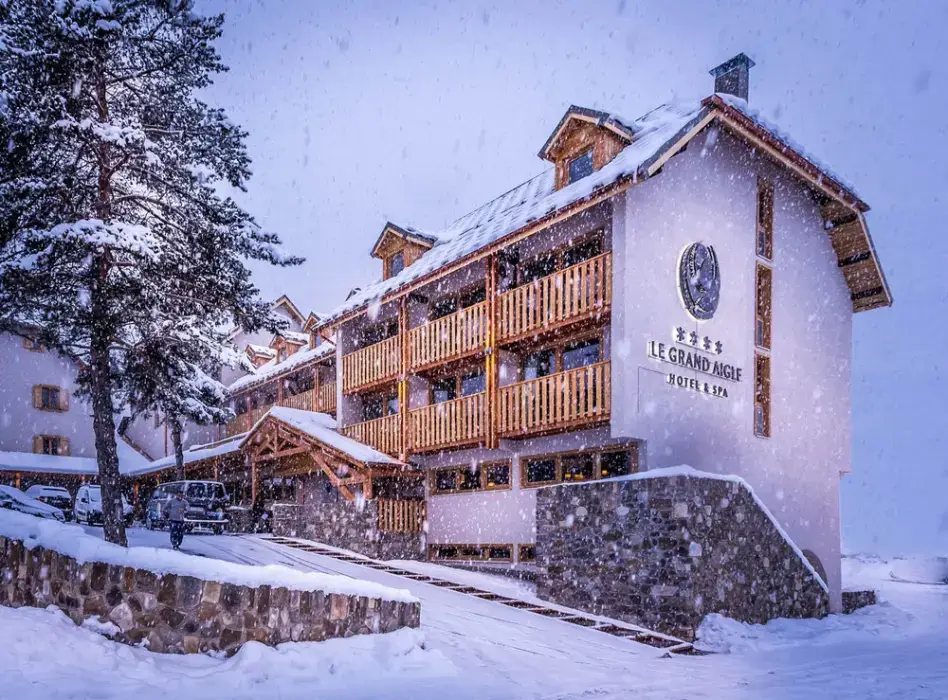 Le Grand Aigle Hôtel et Spa 2