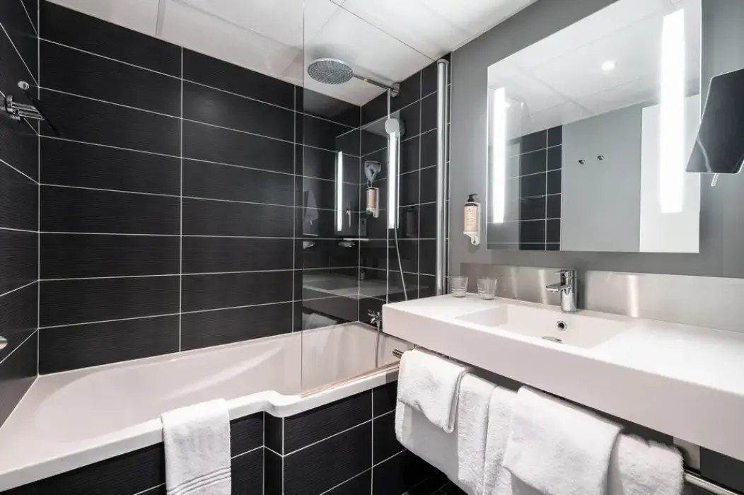 Mercure Compiègne Sud 13